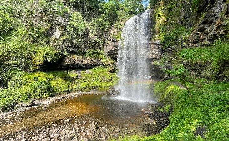 outdoor team building boosts corporate performance